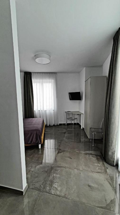 Werooms Salerno Bagian luar foto