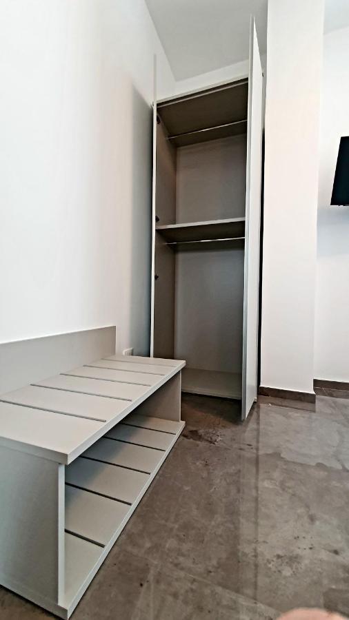 Werooms Salerno Bagian luar foto